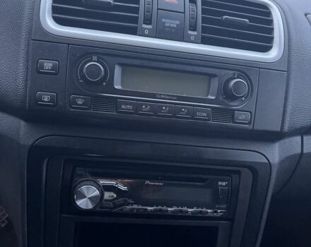 Черный Шкода Фабия, объемом двигателя 1.4 л и пробегом 192 тыс. км за 4999 $, фото 16 на Automoto.ua