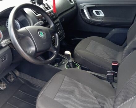 Черный Шкода Фабия, объемом двигателя 1.4 л и пробегом 168 тыс. км за 5600 $, фото 5 на Automoto.ua