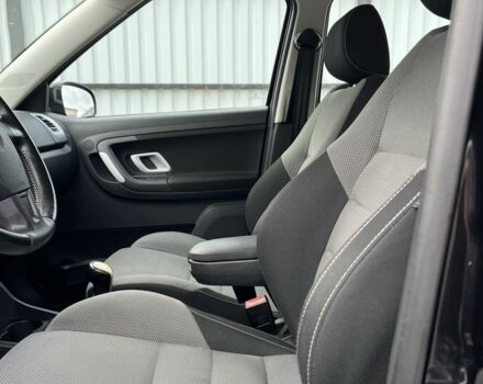 Черный Шкода Фабия, объемом двигателя 1.4 л и пробегом 213 тыс. км за 5700 $, фото 19 на Automoto.ua