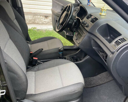 Черный Шкода Фабия, объемом двигателя 1.2 л и пробегом 285 тыс. км за 3300 $, фото 15 на Automoto.ua