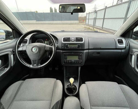 Черный Шкода Фабия, объемом двигателя 1.39 л и пробегом 216 тыс. км за 5700 $, фото 20 на Automoto.ua