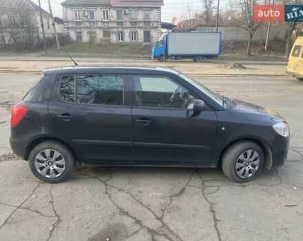 Черный Шкода Фабия, объемом двигателя 1.42 л и пробегом 281 тыс. км за 4400 $, фото 1 на Automoto.ua