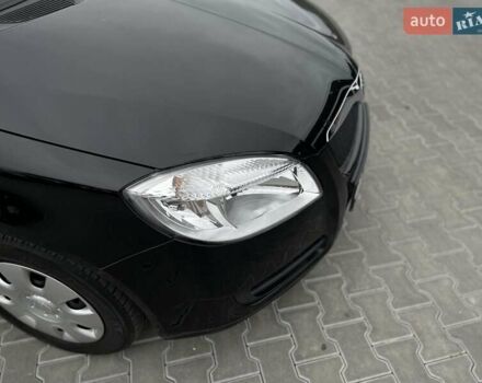 Черный Шкода Фабия, объемом двигателя 1.2 л и пробегом 250 тыс. км за 4400 $, фото 6 на Automoto.ua