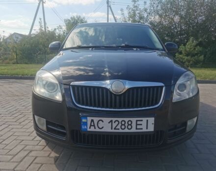 Черный Шкода Фабия, объемом двигателя 1.4 л и пробегом 291 тыс. км за 3800 $, фото 1 на Automoto.ua
