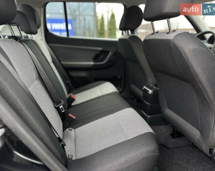 Черный Шкода Фабия, объемом двигателя 1.2 л и пробегом 95 тыс. км за 5200 $, фото 34 на Automoto.ua