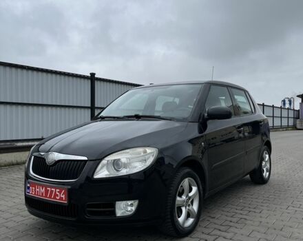 Черный Шкода Фабия, объемом двигателя 1.4 л и пробегом 213 тыс. км за 5700 $, фото 1 на Automoto.ua