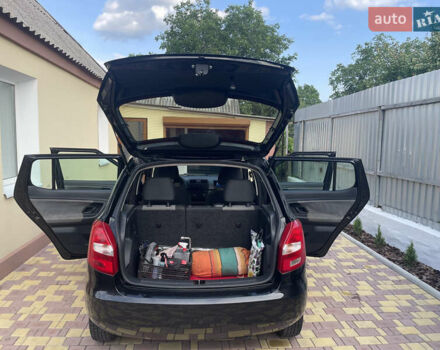 Черный Шкода Фабия, объемом двигателя 1.2 л и пробегом 285 тыс. км за 5100 $, фото 5 на Automoto.ua