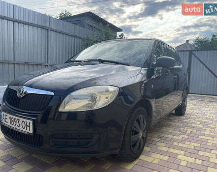 Черный Шкода Фабия, объемом двигателя 1.2 л и пробегом 285 тыс. км за 5100 $, фото 2 на Automoto.ua