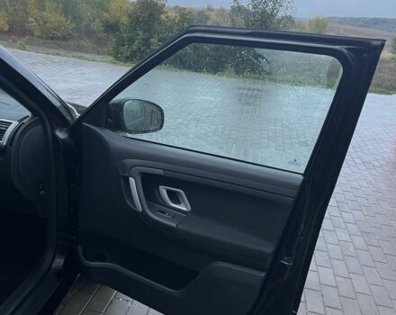 Черный Шкода Фабия, объемом двигателя 1.4 л и пробегом 192 тыс. км за 4999 $, фото 18 на Automoto.ua