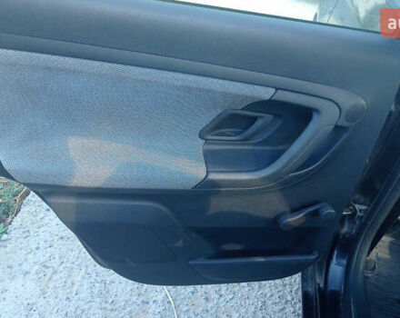 Черный Шкода Фабия, объемом двигателя 1.2 л и пробегом 250 тыс. км за 3500 $, фото 12 на Automoto.ua