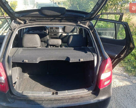 Черный Шкода Фабия, объемом двигателя 1.2 л и пробегом 250 тыс. км за 3500 $, фото 4 на Automoto.ua