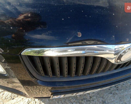 Черный Шкода Фабия, объемом двигателя 1.2 л и пробегом 250 тыс. км за 3500 $, фото 2 на Automoto.ua