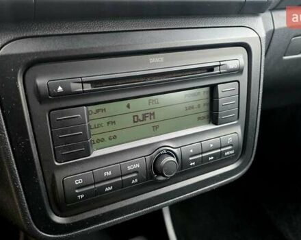 Чорний Шкода Фабія, об'ємом двигуна 1.6 л та пробігом 201 тис. км за 7999 $, фото 43 на Automoto.ua