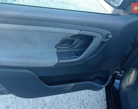 Черный Шкода Фабия, объемом двигателя 1.2 л и пробегом 250 тыс. км за 3500 $, фото 11 на Automoto.ua