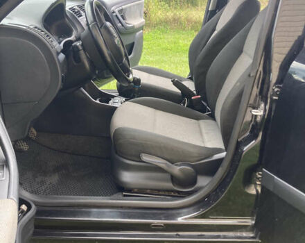 Черный Шкода Фабия, объемом двигателя 1.2 л и пробегом 285 тыс. км за 3300 $, фото 14 на Automoto.ua