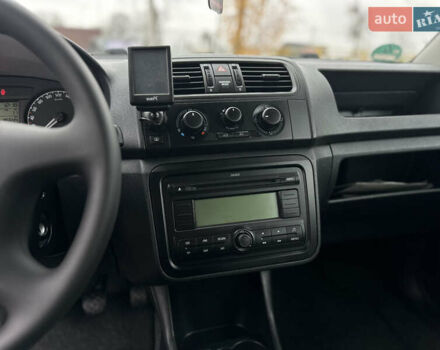 Черный Шкода Фабия, объемом двигателя 1.2 л и пробегом 95 тыс. км за 5200 $, фото 25 на Automoto.ua