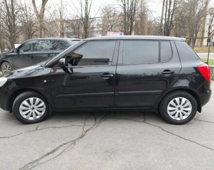 Черный Шкода Фабия, объемом двигателя 1.2 л и пробегом 195 тыс. км за 4200 $, фото 5 на Automoto.ua