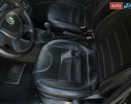 Шкода Фабия 2010 в Тернополе на Automoto.ua Черный Шкода Фабия, объемом двигателя 1.4 л и пробегом 275 тыс. км за 4650 $, фото 19 на Automoto.ua