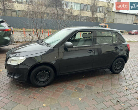 Черный Шкода Фабия, объемом двигателя 1.2 л и пробегом 266 тыс. км за 4400 $, фото 4 на Automoto.ua