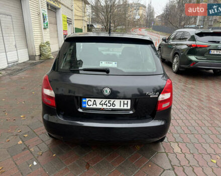 Черный Шкода Фабия, объемом двигателя 1.2 л и пробегом 266 тыс. км за 4400 $, фото 2 на Automoto.ua