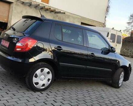 Черный Шкода Фабия, объемом двигателя 1.2 л и пробегом 209 тыс. км за 5900 $, фото 4 на Automoto.ua