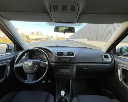 Черный Шкода Фабия, объемом двигателя 1.4 л и пробегом 226 тыс. км за 6100 $, фото 16 на Automoto.ua