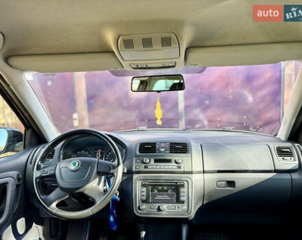 Черный Шкода Фабия, объемом двигателя 1.2 л и пробегом 209 тыс. км за 6300 $, фото 10 на Automoto.ua