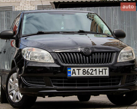 Черный Шкода Фабия, объемом двигателя 1.2 л и пробегом 144 тыс. км за 5500 $, фото 2 на Automoto.ua