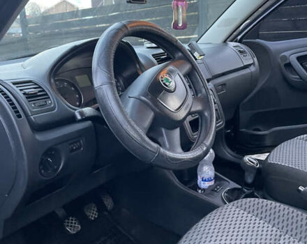 Черный Шкода Фабия, объемом двигателя 1.39 л и пробегом 224 тыс. км за 6300 $, фото 22 на Automoto.ua