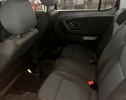 Черный Шкода Фабия, объемом двигателя 1.39 л и пробегом 169 тыс. км за 6500 $, фото 8 на Automoto.ua