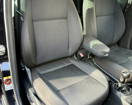 Черный Шкода Фабия, объемом двигателя 1.2 л и пробегом 209 тыс. км за 6300 $, фото 20 на Automoto.ua