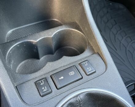 Черный Шкода Фабия, объемом двигателя 1.4 л и пробегом 226 тыс. км за 6100 $, фото 11 на Automoto.ua