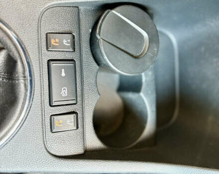 Черный Шкода Фабия, объемом двигателя 1.2 л и пробегом 209 тыс. км за 6300 $, фото 17 на Automoto.ua