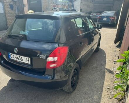 Черный Шкода Фабия, объемом двигателя 1.2 л и пробегом 266 тыс. км за 4400 $, фото 1 на Automoto.ua