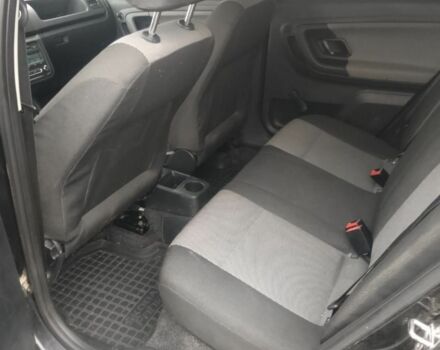 Черный Шкода Фабия, объемом двигателя 1.2 л и пробегом 189 тыс. км за 4800 $, фото 5 на Automoto.ua