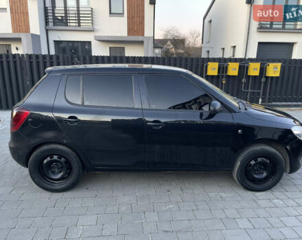 Черный Шкода Фабия, объемом двигателя 1.2 л и пробегом 240 тыс. км за 3899 $, фото 11 на Automoto.ua