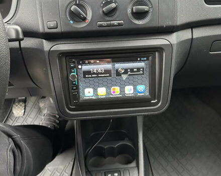 Чорний Шкода Фабія, об'ємом двигуна 1.2 л та пробігом 107 тис. км за 5500 $, фото 12 на Automoto.ua