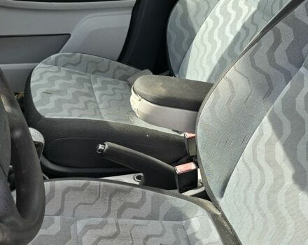 Черный Шкода Фабия, объемом двигателя 1.2 л и пробегом 126 тыс. км за 3999 $, фото 3 на Automoto.ua