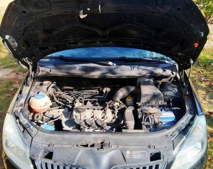 Черный Шкода Фабия, объемом двигателя 1.2 л и пробегом 156 тыс. км за 5600 $, фото 4 на Automoto.ua