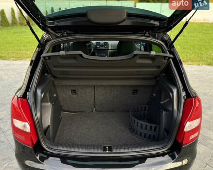 Черный Шкода Фабия, объемом двигателя 1.4 л и пробегом 199 тыс. км за 7999 $, фото 41 на Automoto.ua