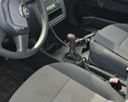 Черный Шкода Фабия, объемом двигателя 1.2 л и пробегом 126 тыс. км за 3999 $, фото 10 на Automoto.ua