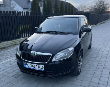 Черный Шкода Фабия, объемом двигателя 1.2 л и пробегом 400 тыс. км за 3800 $, фото 2 на Automoto.ua