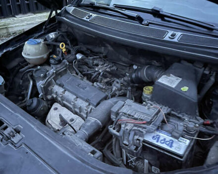 Черный Шкода Фабия, объемом двигателя 1.2 л и пробегом 400 тыс. км за 3800 $, фото 32 на Automoto.ua