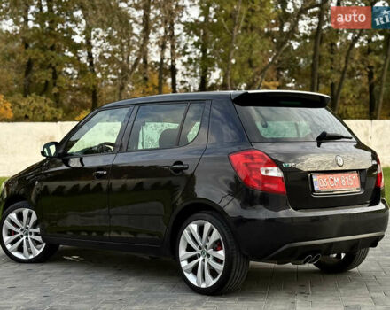 Черный Шкода Фабия, объемом двигателя 1.4 л и пробегом 199 тыс. км за 7999 $, фото 4 на Automoto.ua