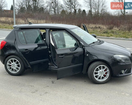 Черный Шкода Фабия, объемом двигателя 1.4 л и пробегом 239 тыс. км за 9800 $, фото 4 на Automoto.ua