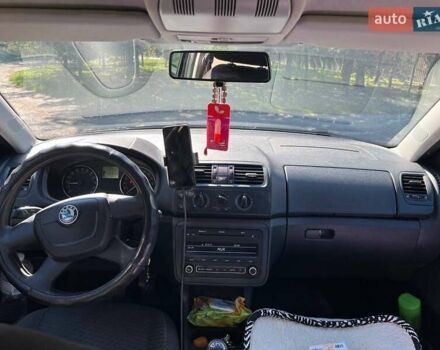 Чорний Шкода Фабія, об'ємом двигуна 1.2 л та пробігом 252 тис. км за 5999 $, фото 7 на Automoto.ua