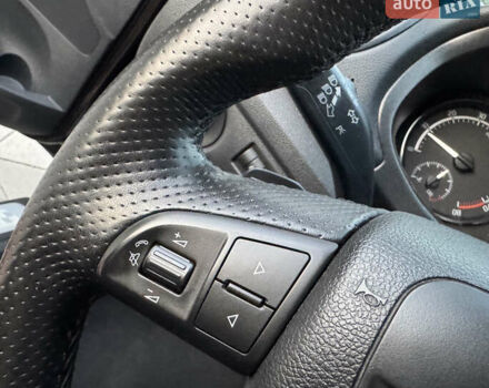 Черный Шкода Фабия, объемом двигателя 1.4 л и пробегом 230 тыс. км за 8700 $, фото 32 на Automoto.ua