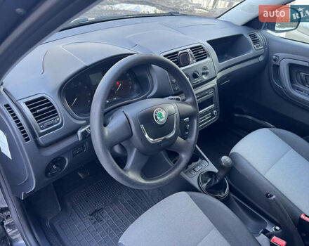 Черный Шкода Фабия, объемом двигателя 1.2 л и пробегом 118 тыс. км за 5000 $, фото 11 на Automoto.ua