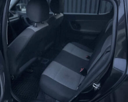 Черный Шкода Фабия, объемом двигателя 1.2 л и пробегом 400 тыс. км за 3800 $, фото 35 на Automoto.ua