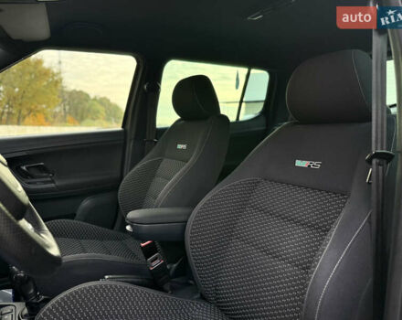 Черный Шкода Фабия, объемом двигателя 1.4 л и пробегом 199 тыс. км за 7999 $, фото 15 на Automoto.ua